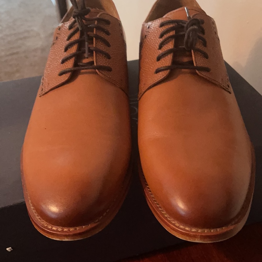 Shoes - Picture 4 of 5